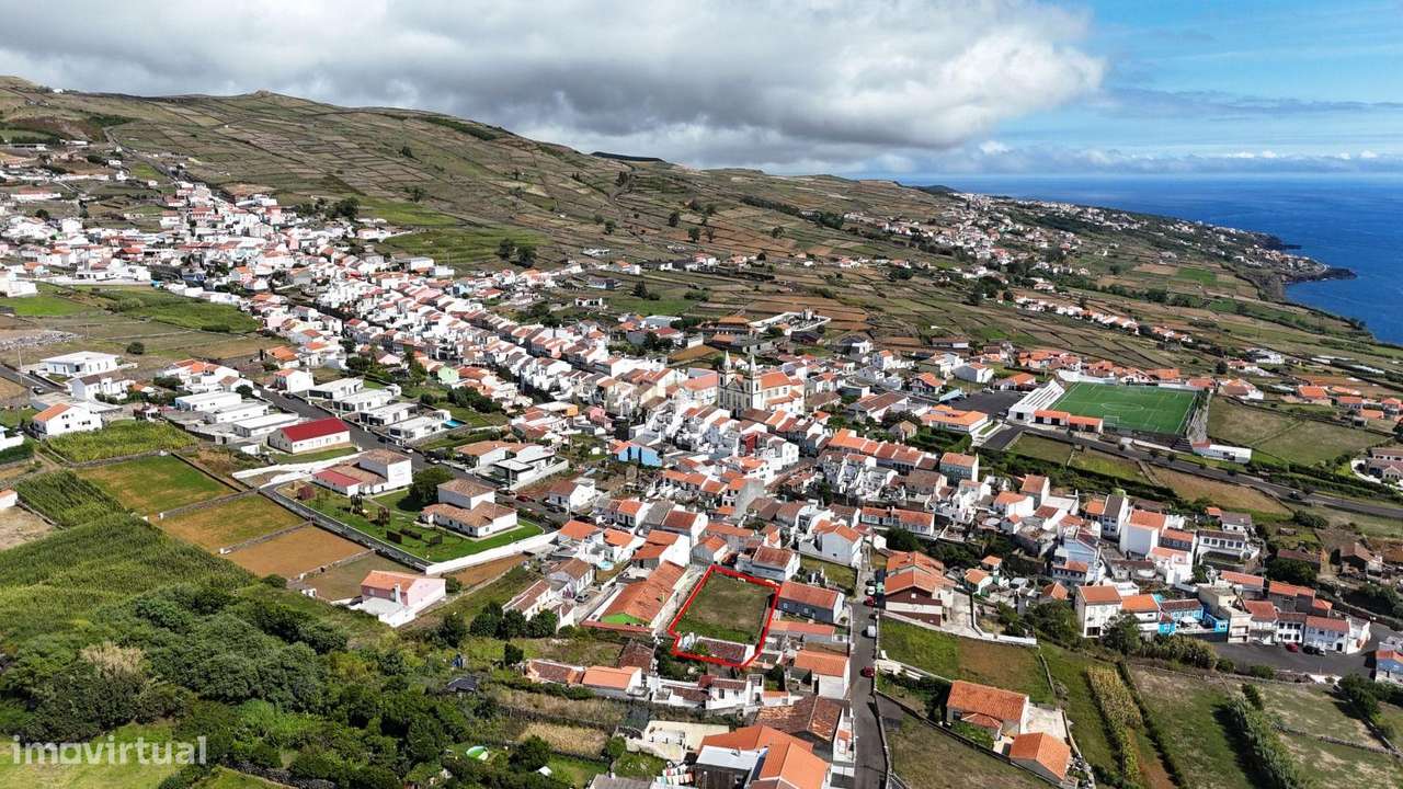 Moradia na Ribeirinha, Angra do Heroísmo - Grande imagem: 4/19