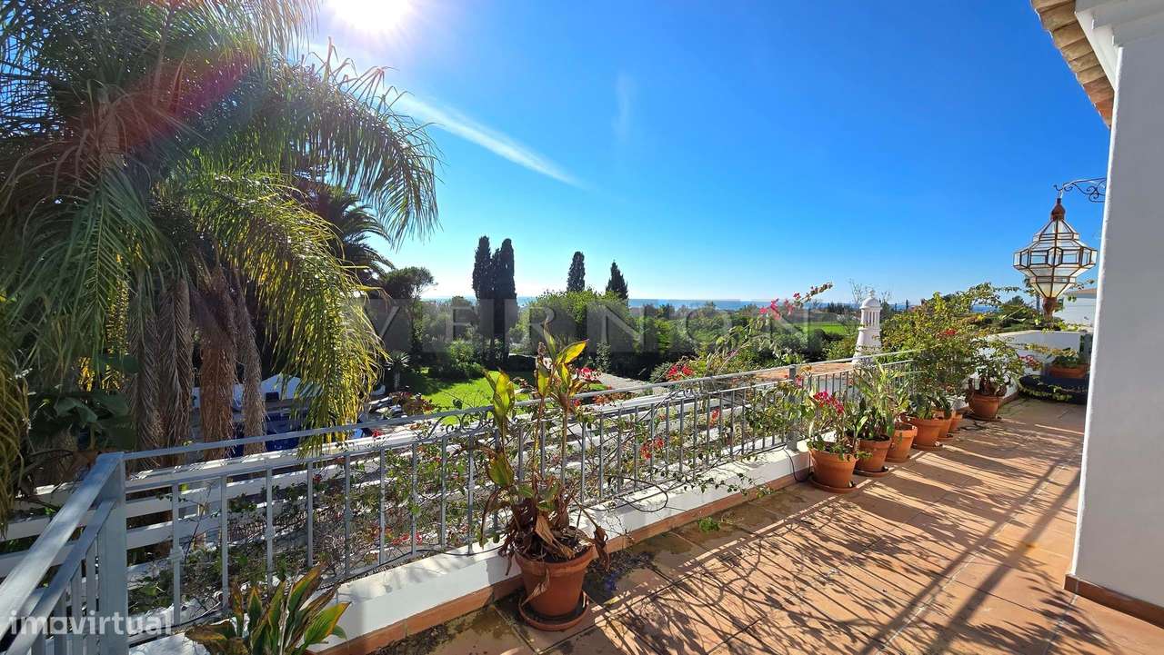 Algarve, Caramujeira,  para venda moradia V3 espaçosa renovada com vis-5