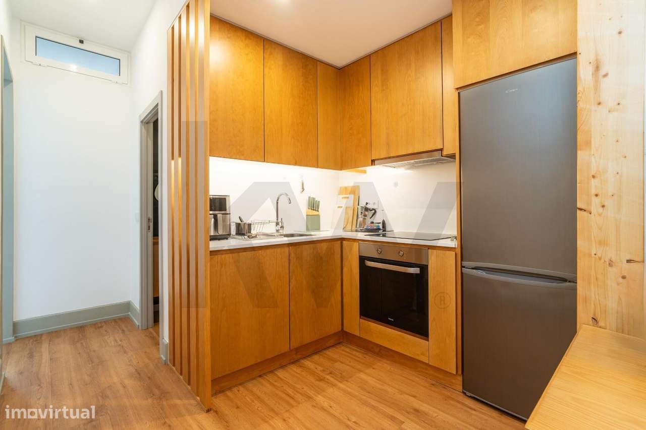 Oportunidade Única de Investimento ou Habitação!  T4 Remodelado na His - Grande imagem: 3/17