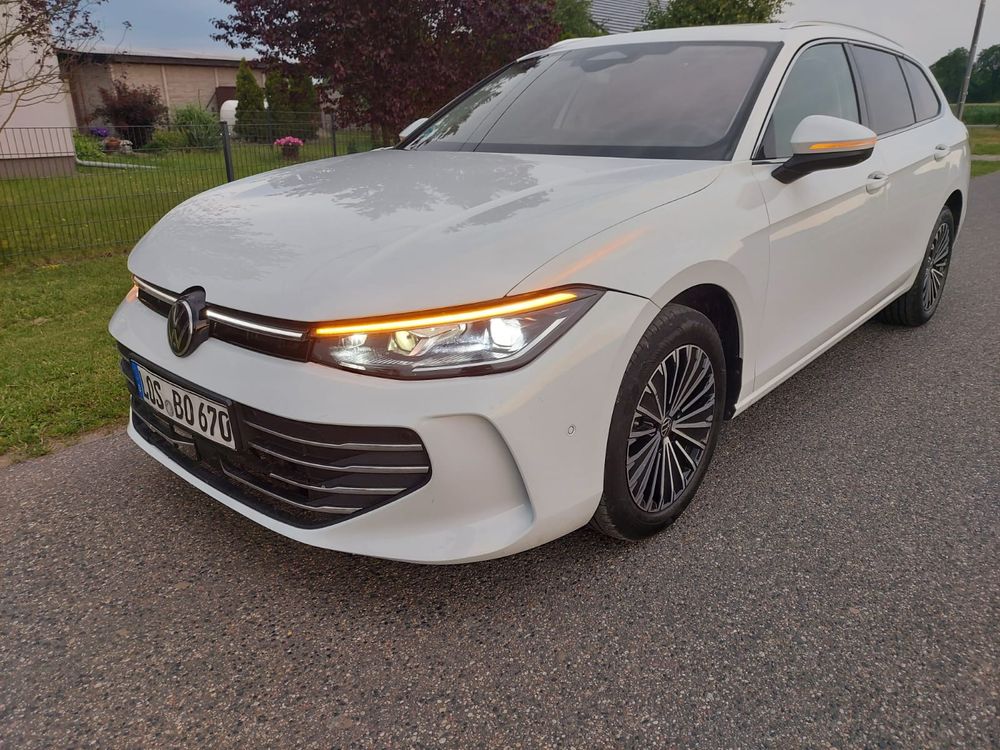 Volkswagen Passat B9 2.0 TDI Elegance DSG 2024