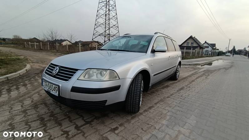 Volkswagen Passat 1.6 Basis - 3