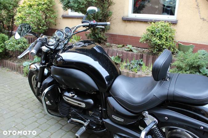 Triumph Rocket - 7