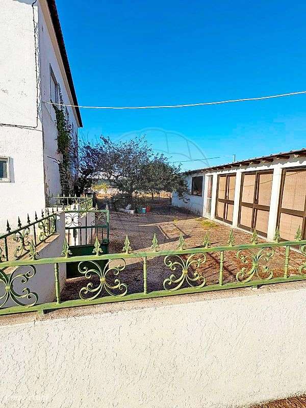 Moradia T5 para venda-29
