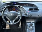 Honda Civic 1.8 Sport - 30