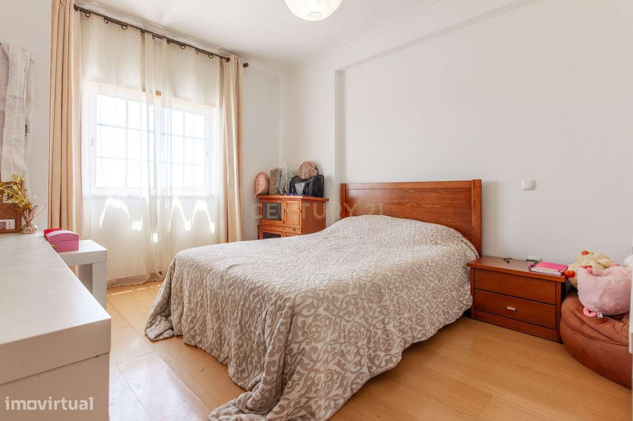 Quinta do Conde - Apartamento de 3 assoalhadas com varanda, lavandaria-8