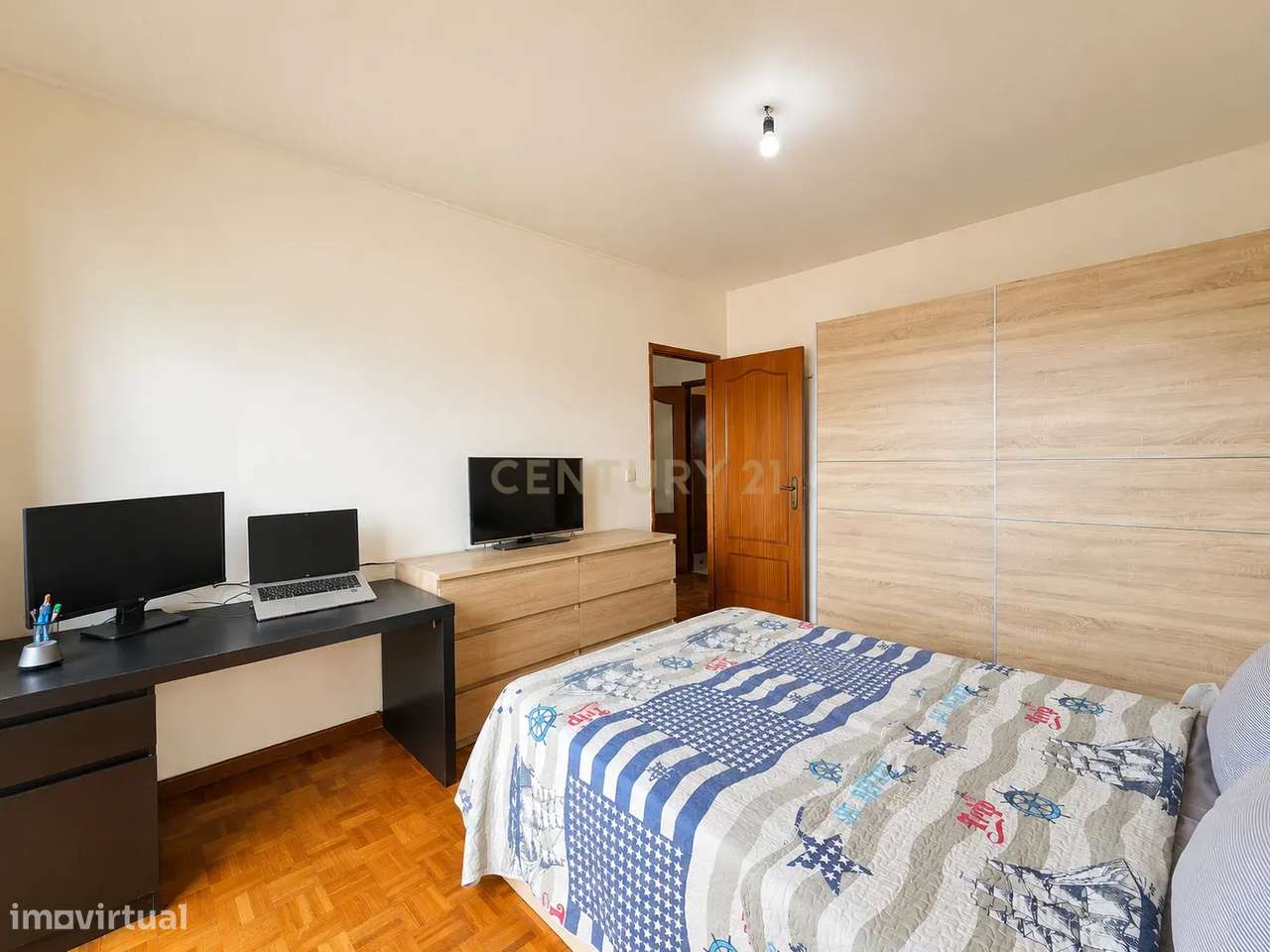 APARTAMENTO T2 | VARANDA | LUGAR DE GARAGEM | ARRUMOS | ELEVADOR | GON-14