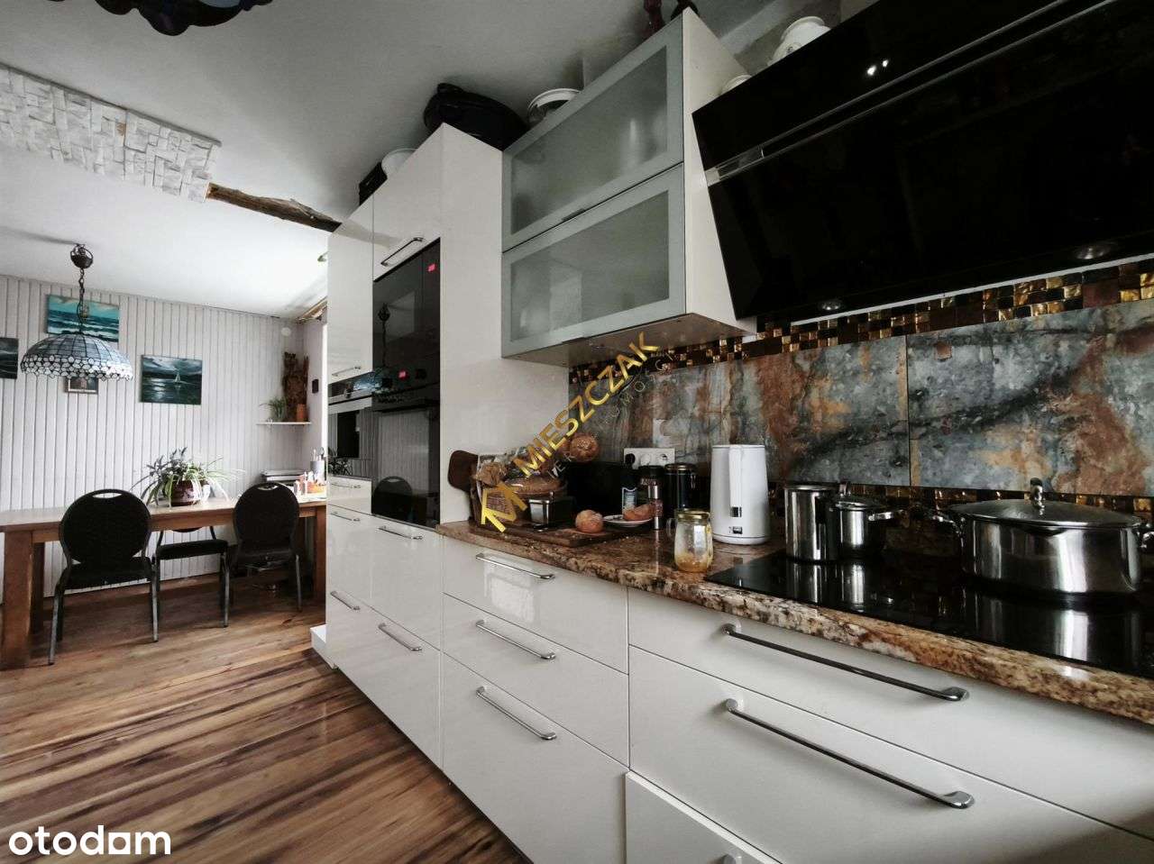 Dom wolnostojący w Karwicach.-9