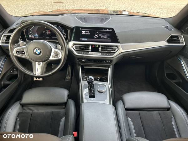 BMW Seria 3 330e M Sport - 11