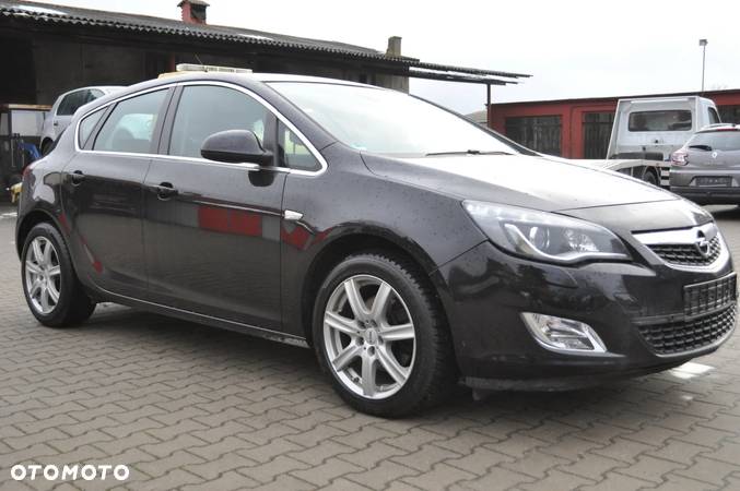 Opel Astra 2.0 CDTI DPF Automatik Sport - 24