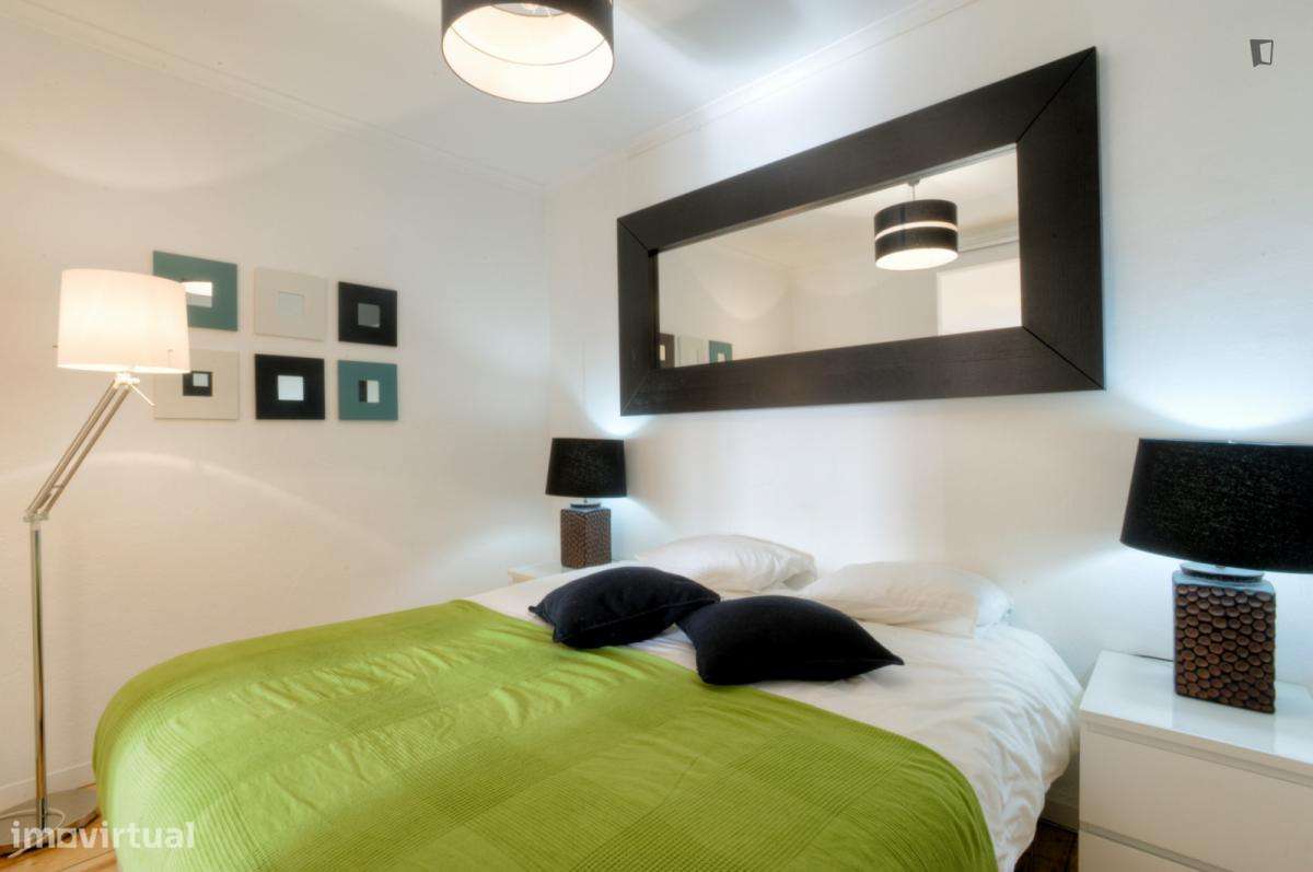 Apartamento com 2 quartos - localizado em Sé Lisbon - Grande imagem: 2/10