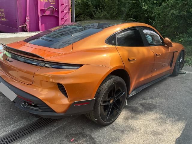 Porsche Taycan Turbo GT 2025