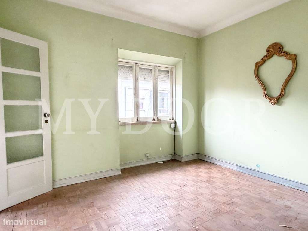 Apartamento T1 c/ potencial para transformar em T2 - Moscavide-5