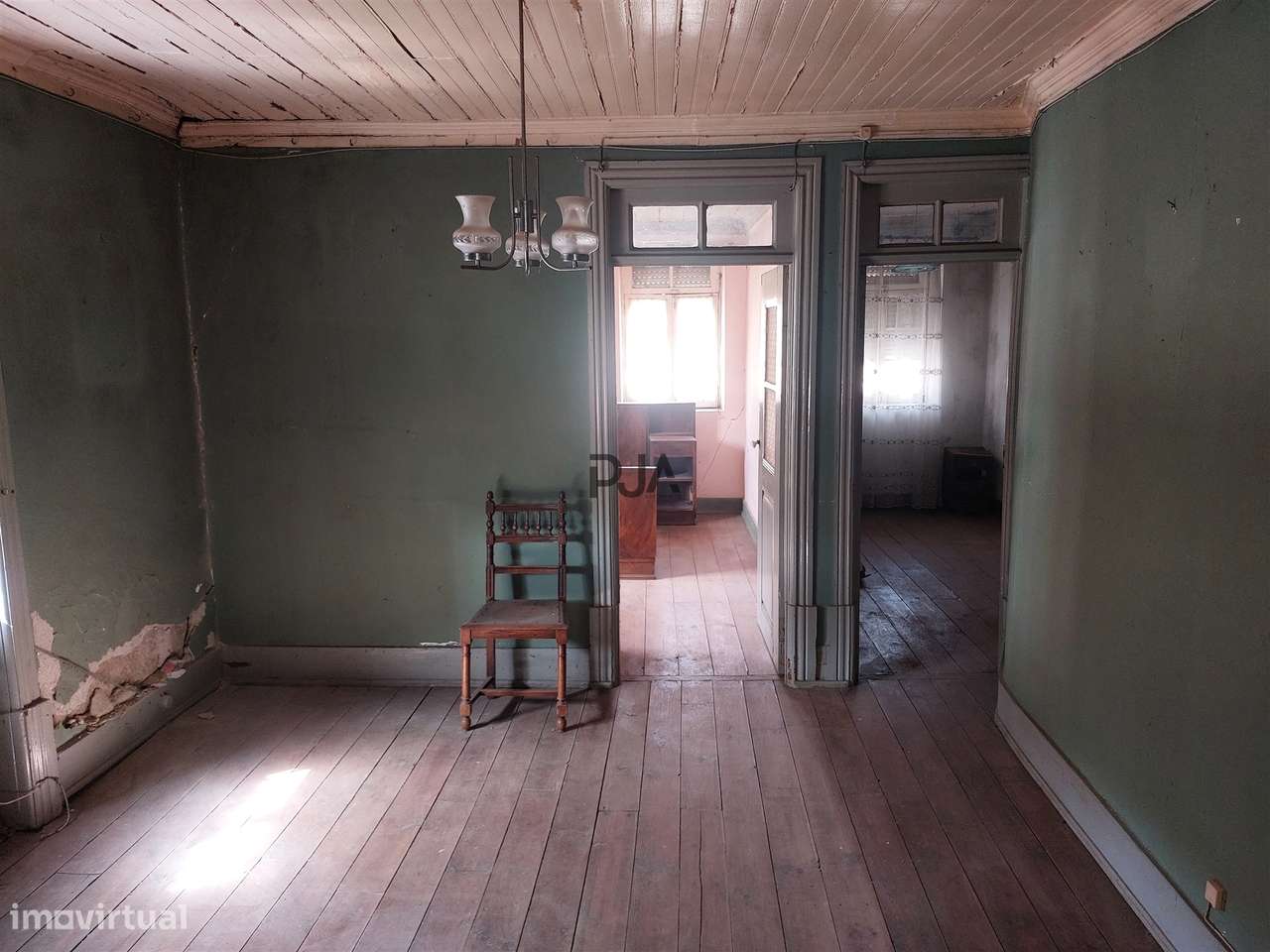 Moradia T2 para remodelar em São Paio, Gouveia - Grande imagem: 5/10