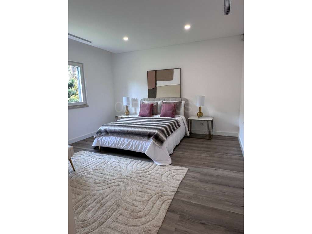 Moradia Isolada T4 Venda Almada-16