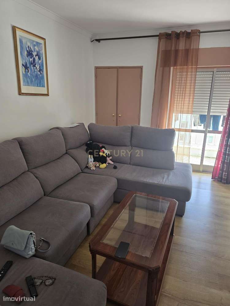 Apartamento T2+1 na Arroja com Varanda e Elevador-2