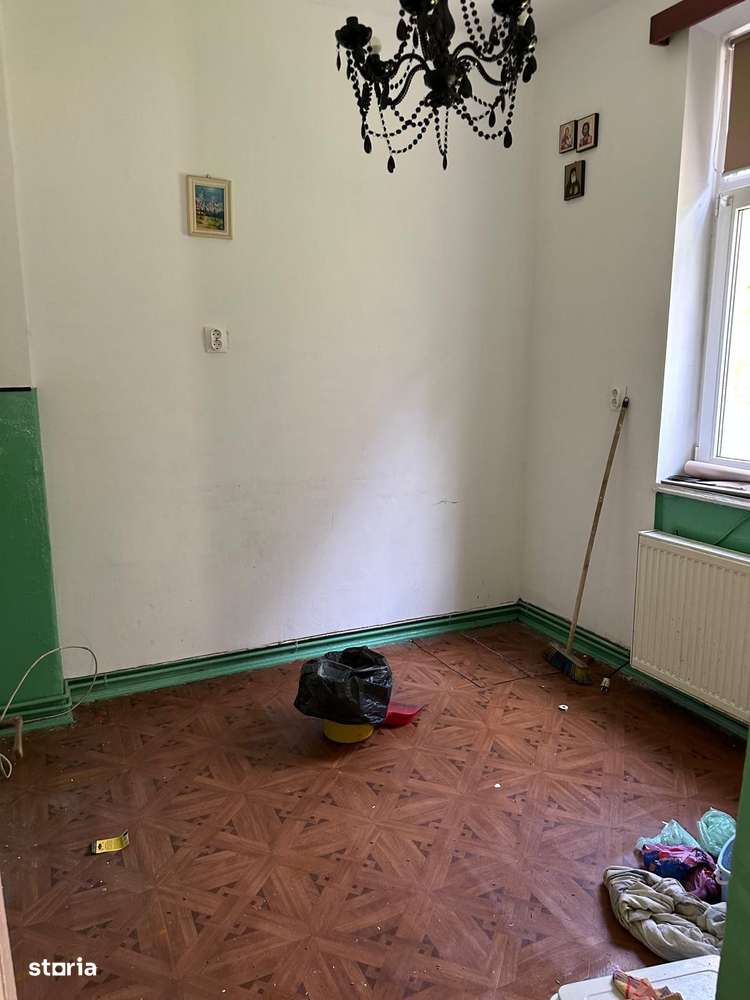 Vila 7 camere zona Dacia - Piata Spaniei - Imagine principală: 2/8