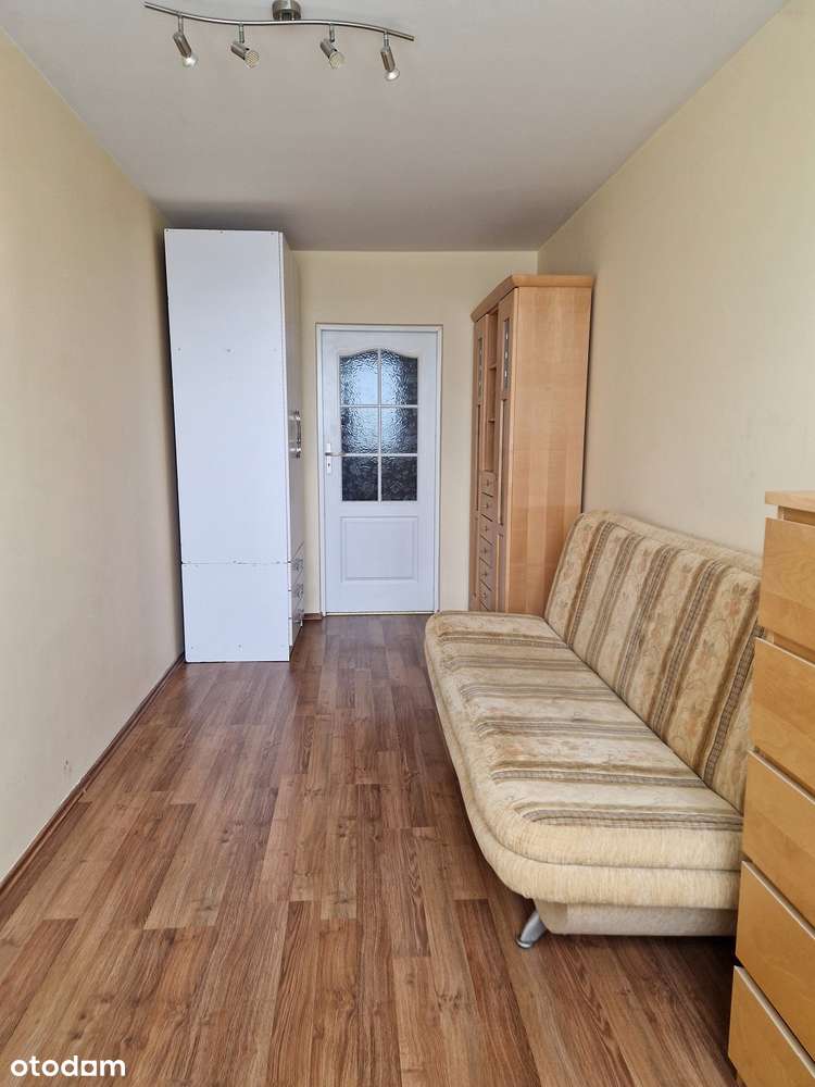 Trzypokojowe mieszkanie przy ul. M. Reja, Żabiniec-13