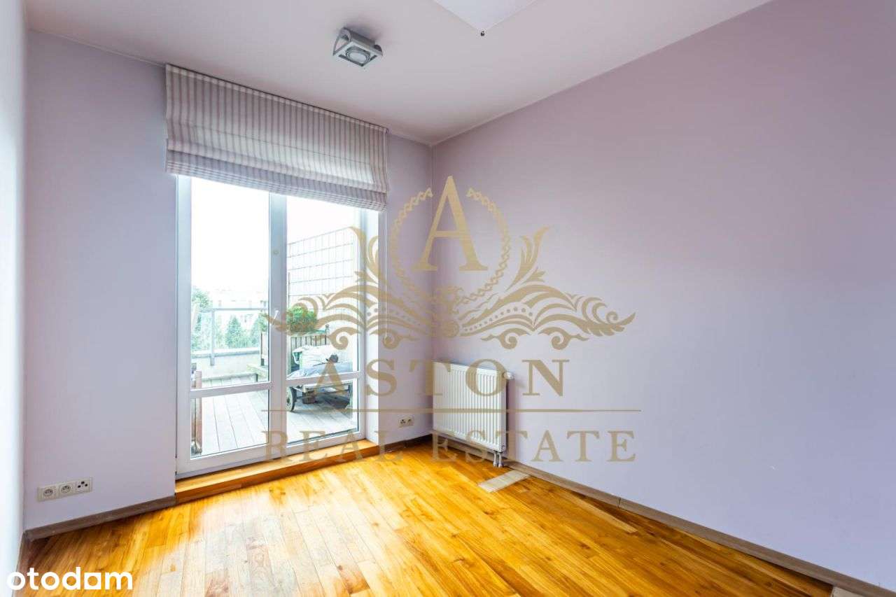 Luksusowy i przestronny apartament z tarasem-9