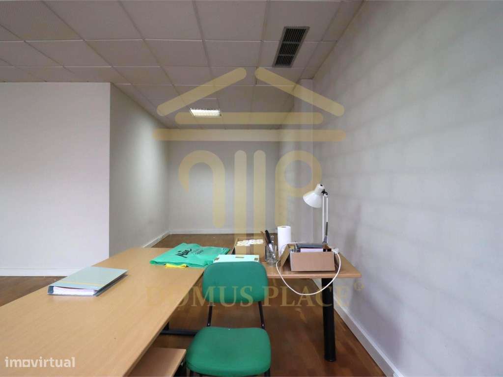 ESCRITÓRIO NO CORAÇÃO DA MAIA COM GARAGEM-6