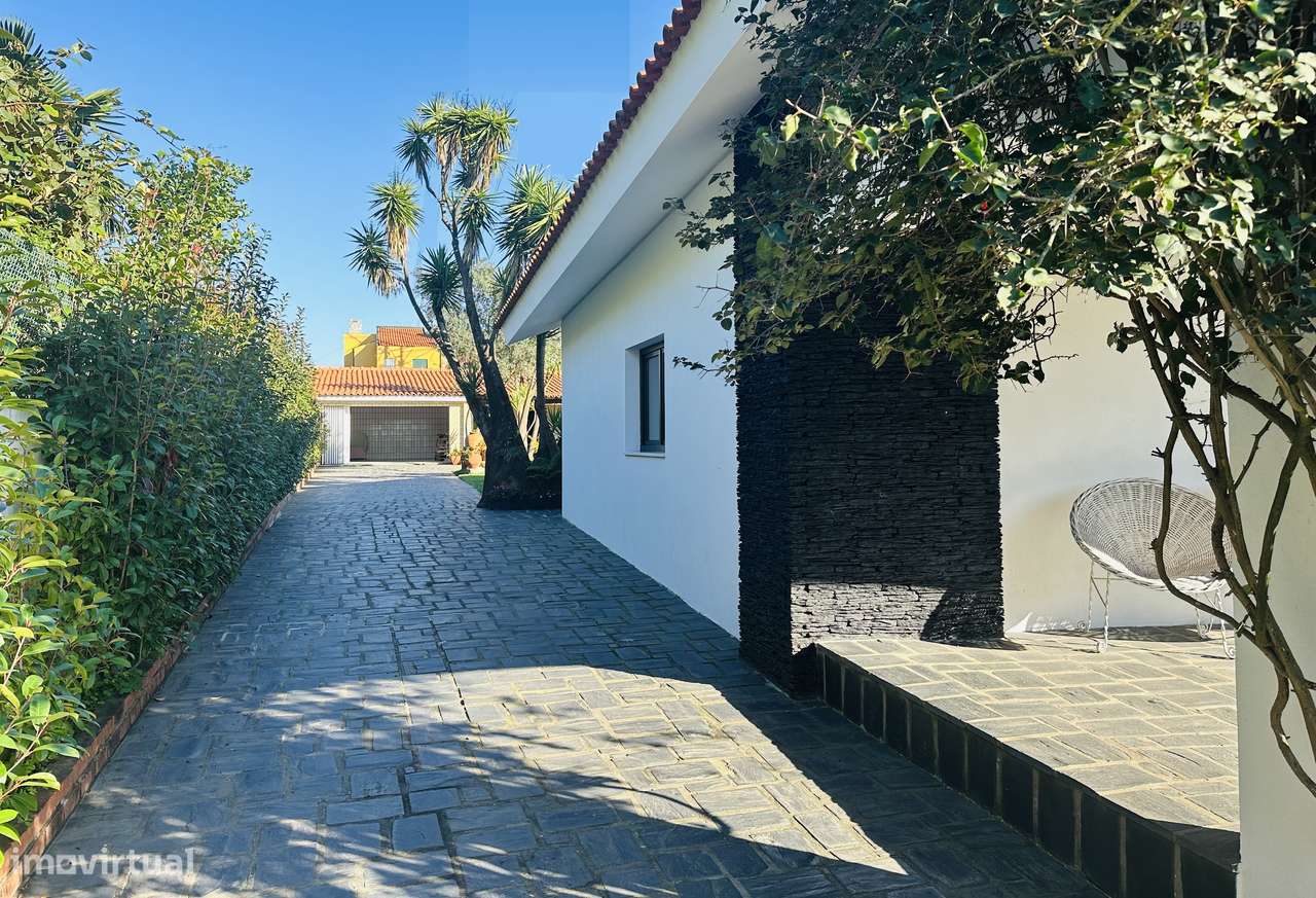 Moradia T4 de charme com grande jardim em zona tranquila-41