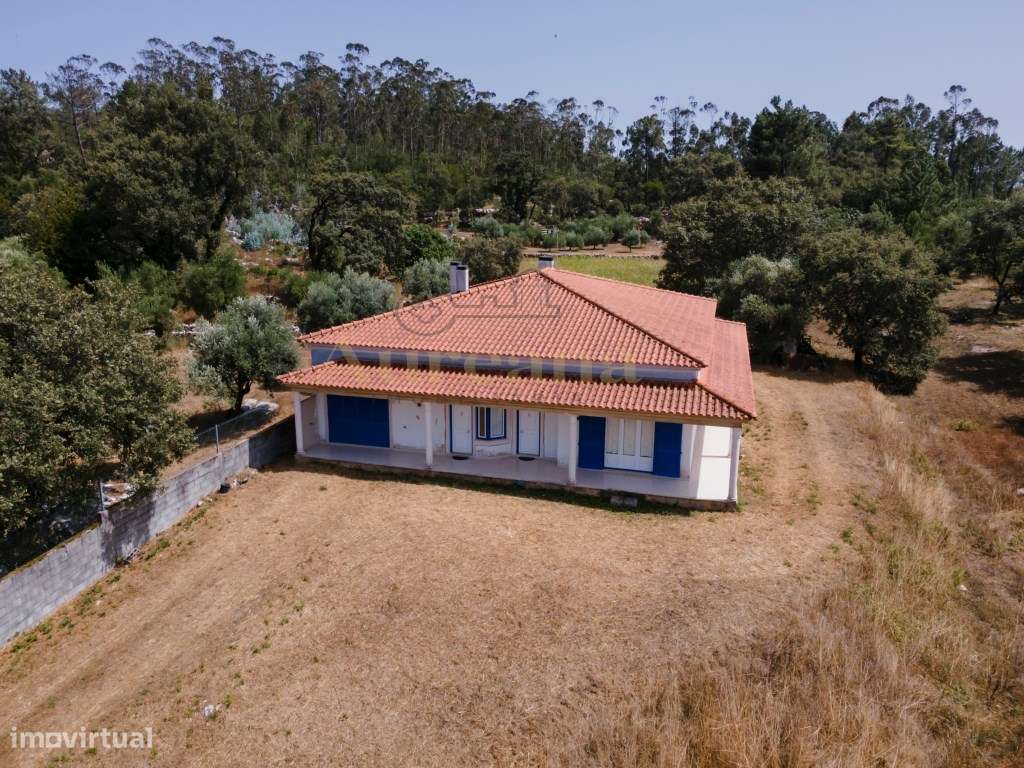 Moradia Térrea T3 com Terreno 1600m2 - Giesteira - Fátima-39