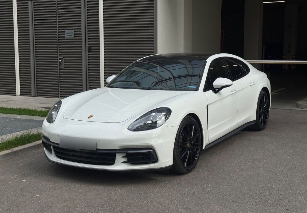Porsche Panamera 2019