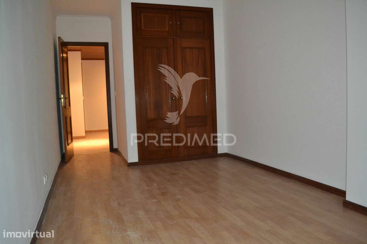 Apartamento T2  garagem varandas - Grande imagem: 5/10