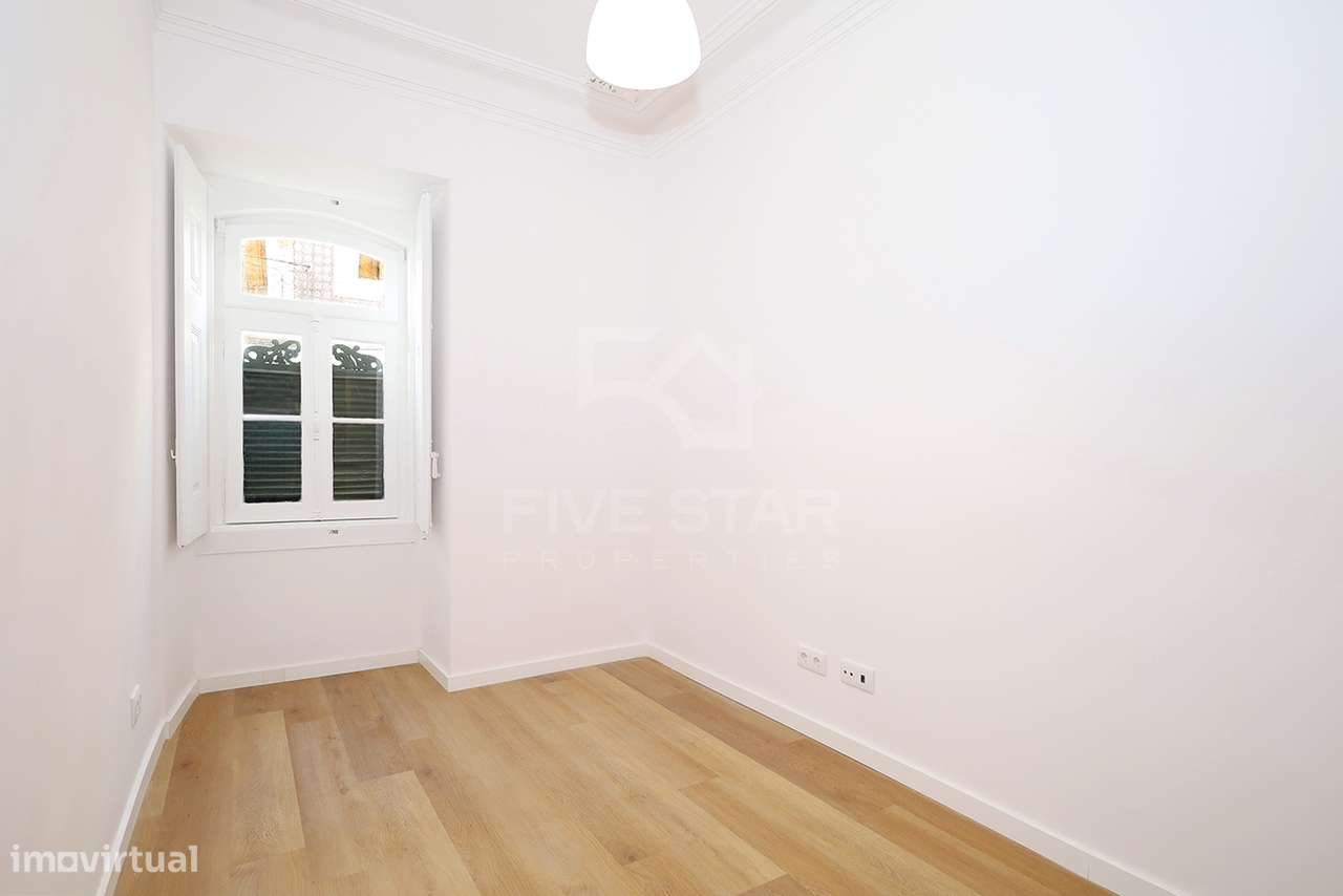 T1+1 - Príncipe Real - Renovado - Jardim Privado-13