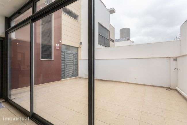 Moradia V3 Vende Alto das Barreiras Montijo-26