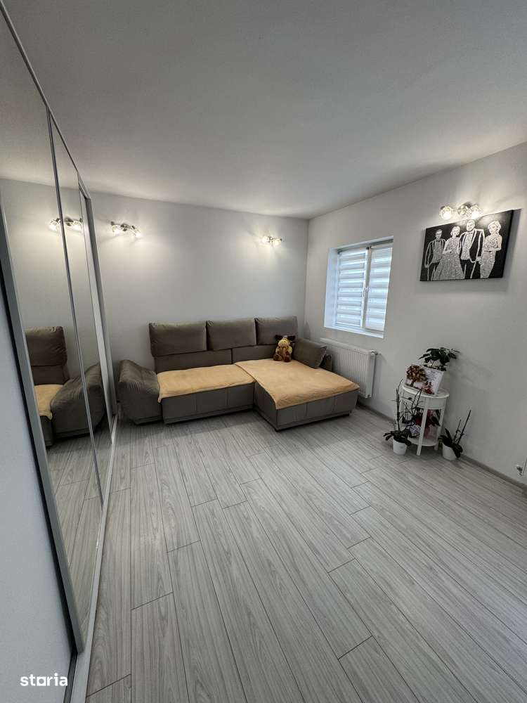 Vand apartament 2 camere decomandat - Imagine principală: 5/8