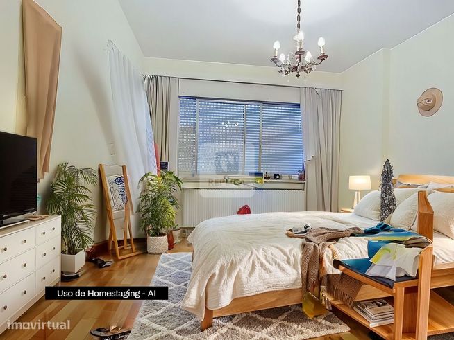 Apartamento T4 com Varandas - Casa da Música, Porto-26
