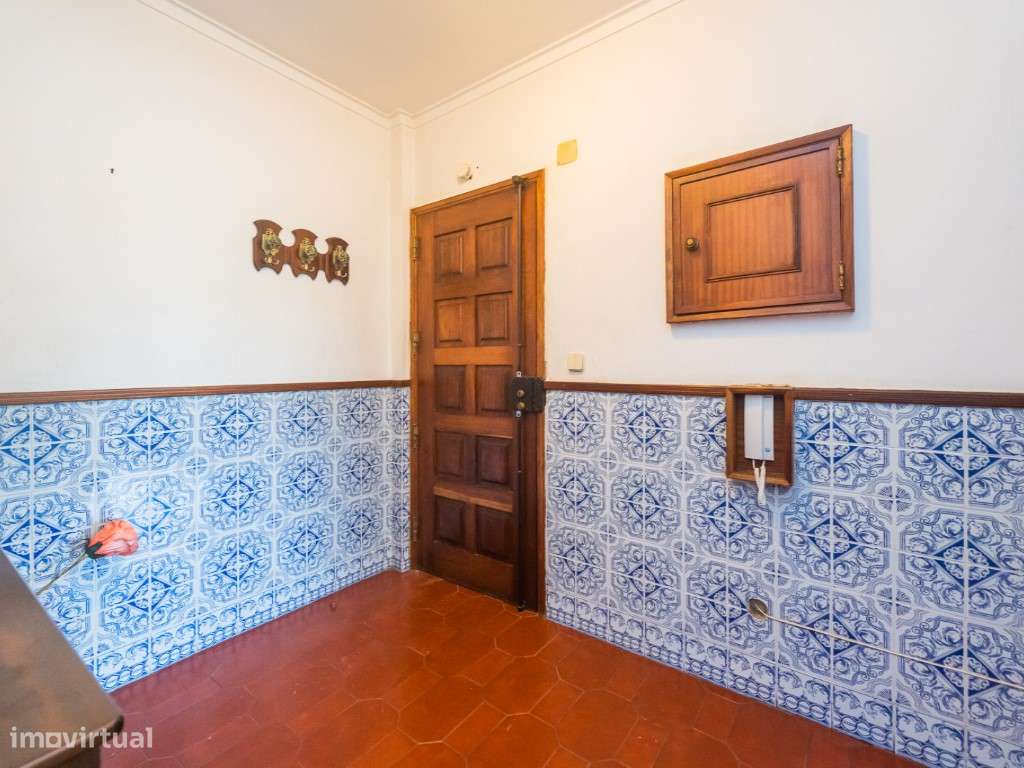 T3 COM GARAGEM PARA 2 CARROS, MASSAMÁ-40