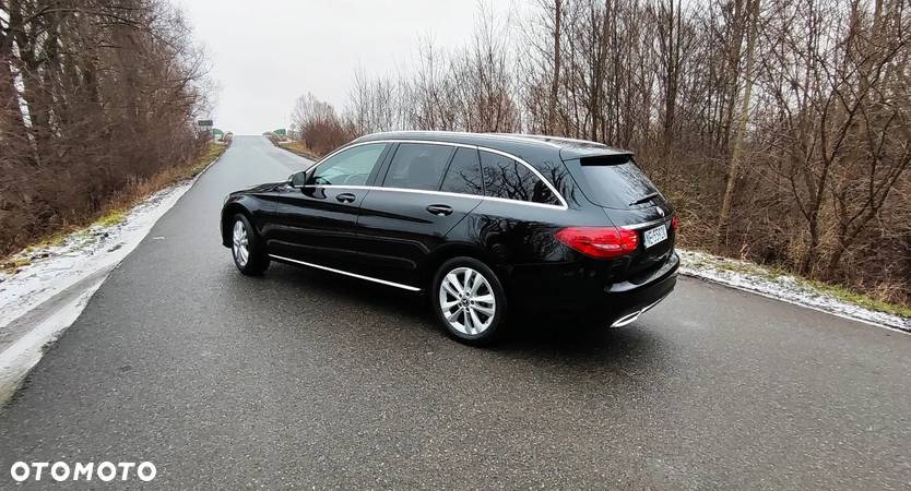 Mercedes-Benz Klasa C 220 d 4MATIC 9G-TRONIC - 11