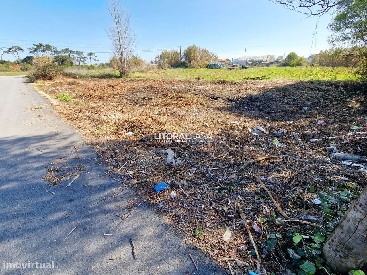 Lote de Terreno para Prédio - 4 Apartamentos - Grande imagem: 3/12