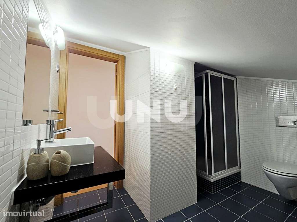 Apartamento T1+1 Duplex - No Centro da Cidade de Viseu-24