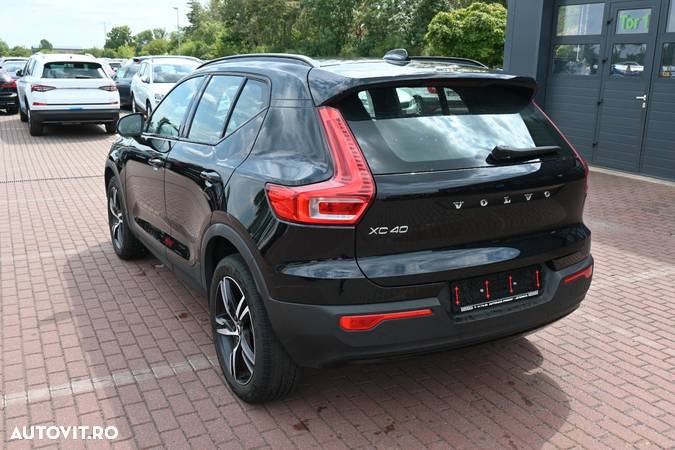 Volvo XC 40 - 4