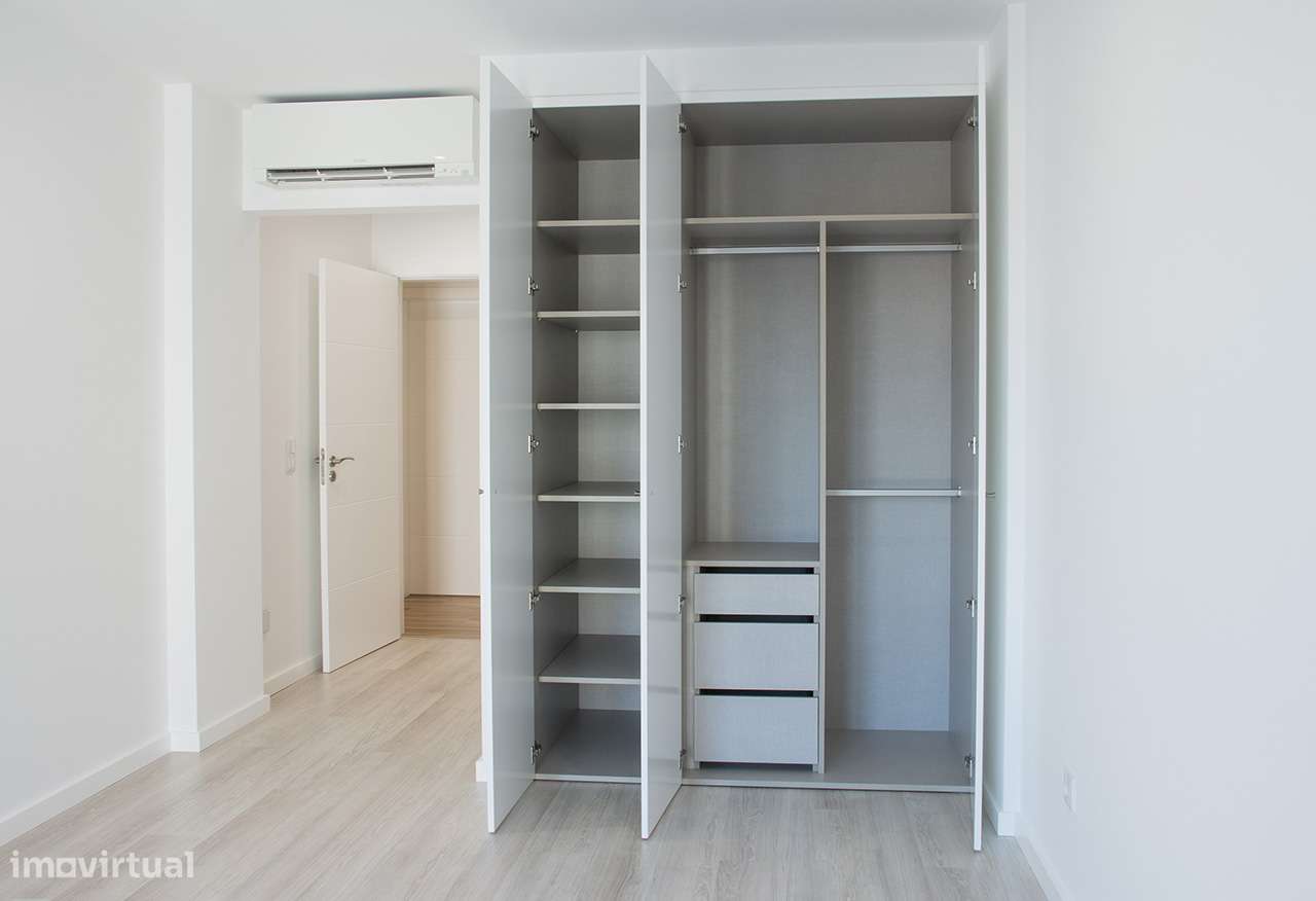 Apartamento T4 com vista rio em Alcochete, grandes áreas-4