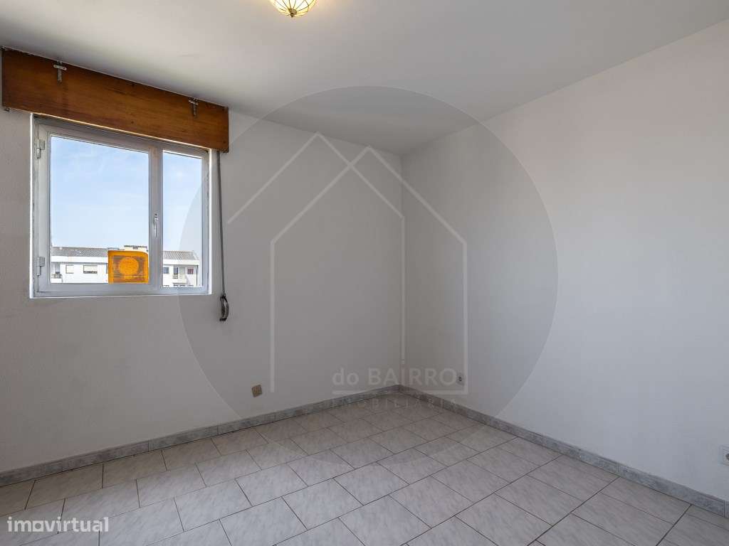Apartamento T3 Vistas desafogadas em Ramalde, Porto-16