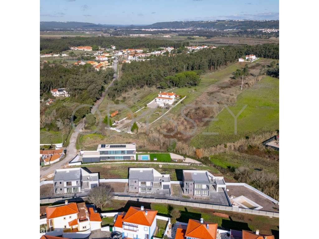 Moradia Isolada T4 Venda Caldas da Rainha-22