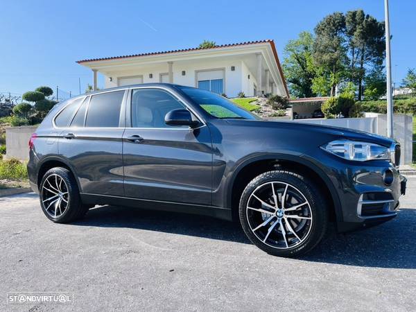 BMW X5 25 d sDrive Comfort 7L - 3