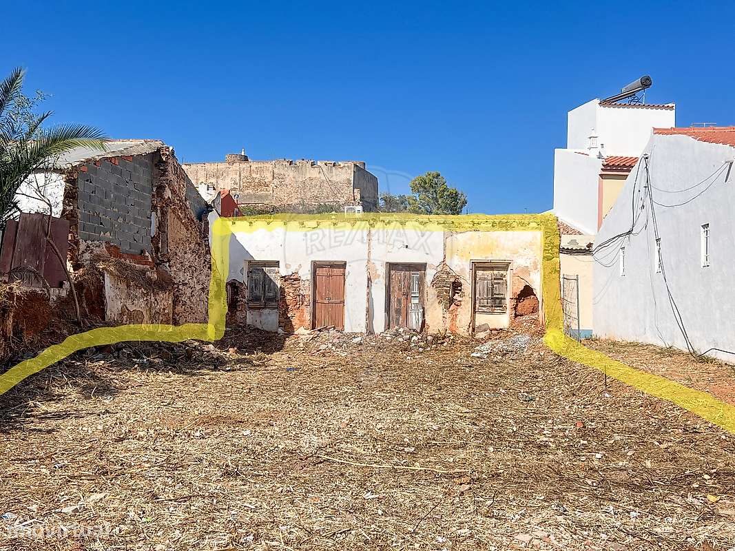 Moradia T1 para venda - Grande imagem: 1/4