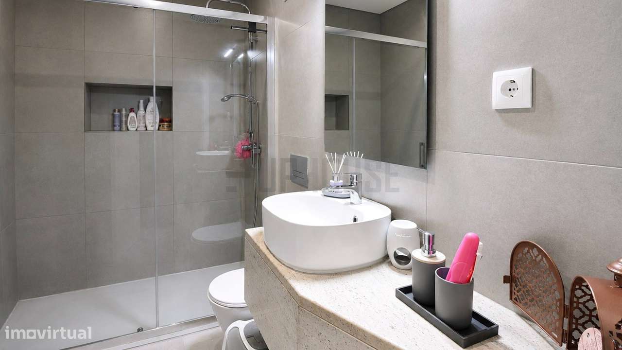 Apartamento T1 Remodelado | Centro da Cidade-6