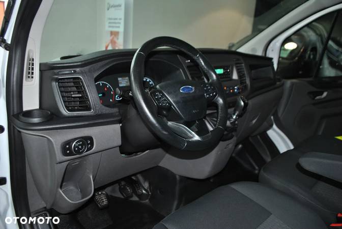 Ford Transit Custom - 13