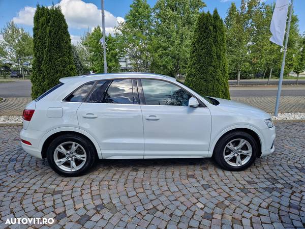 Audi Q3 2.0 TDI Quattro Stronic Design - 5