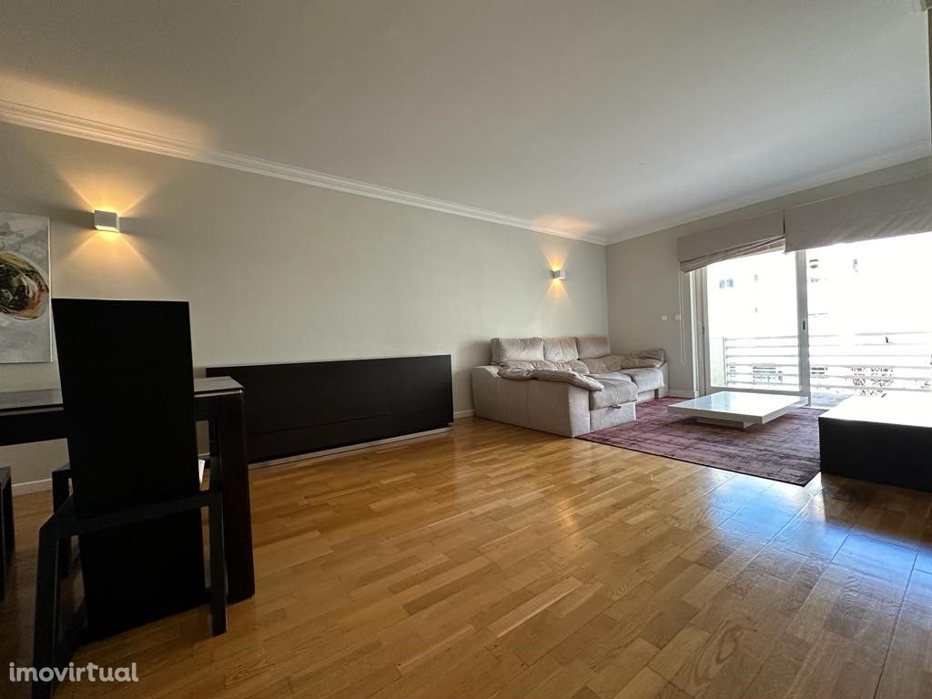 Apartamento T2 - Jardins da Parede - Carcavelos