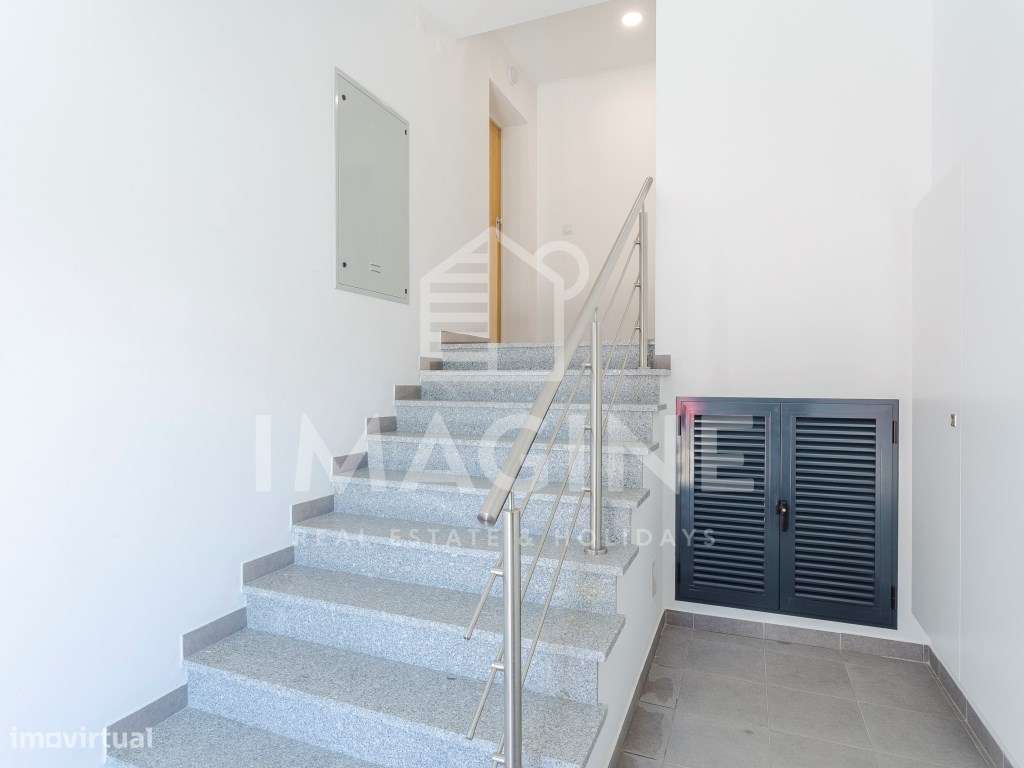 Apartamento T2 com Varanda Aterraçada na Quinta da Amizade-39