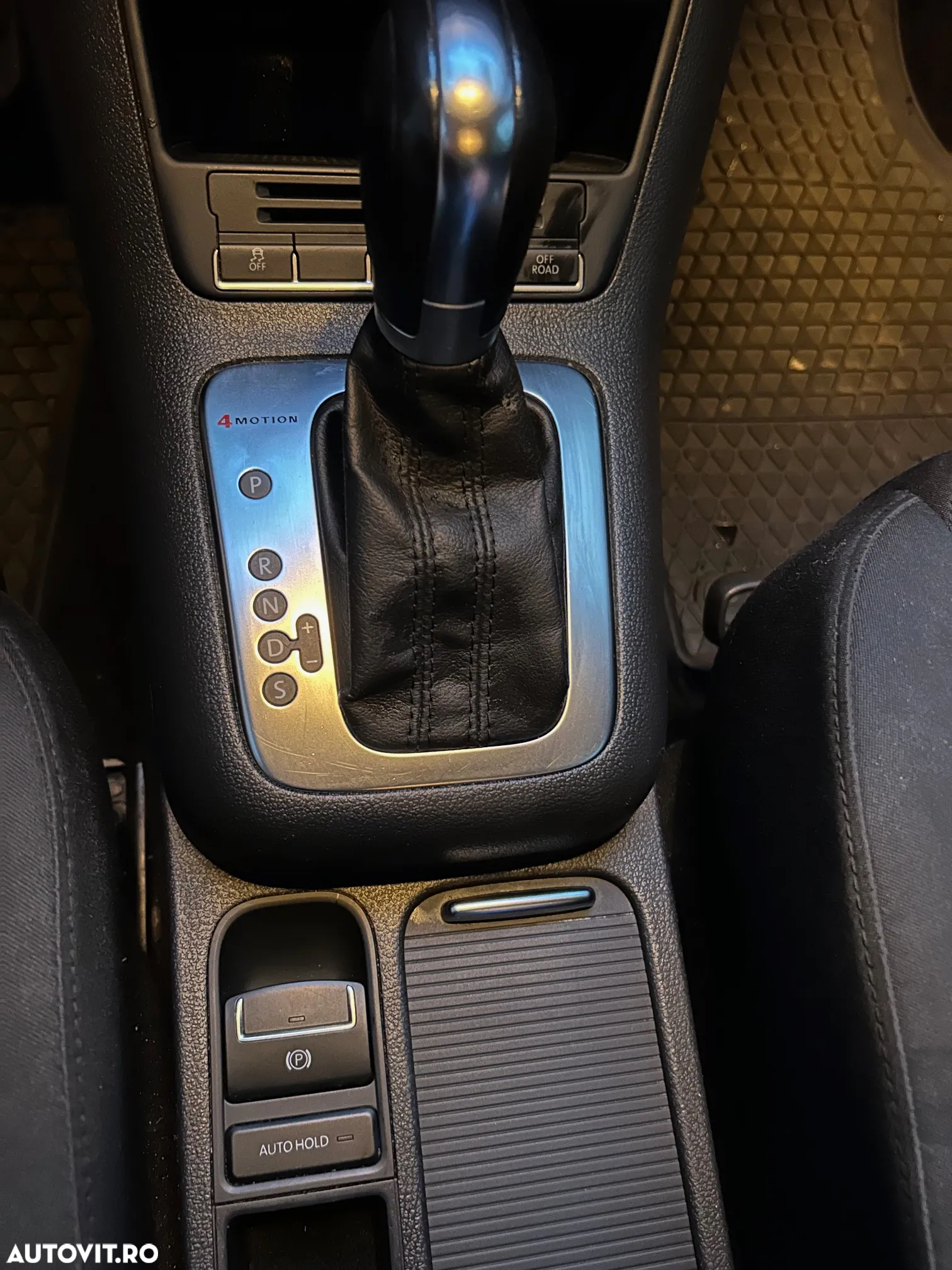 Volkswagen Tiguan 2.0 TDI 4Motion DSG Track & Style - 17