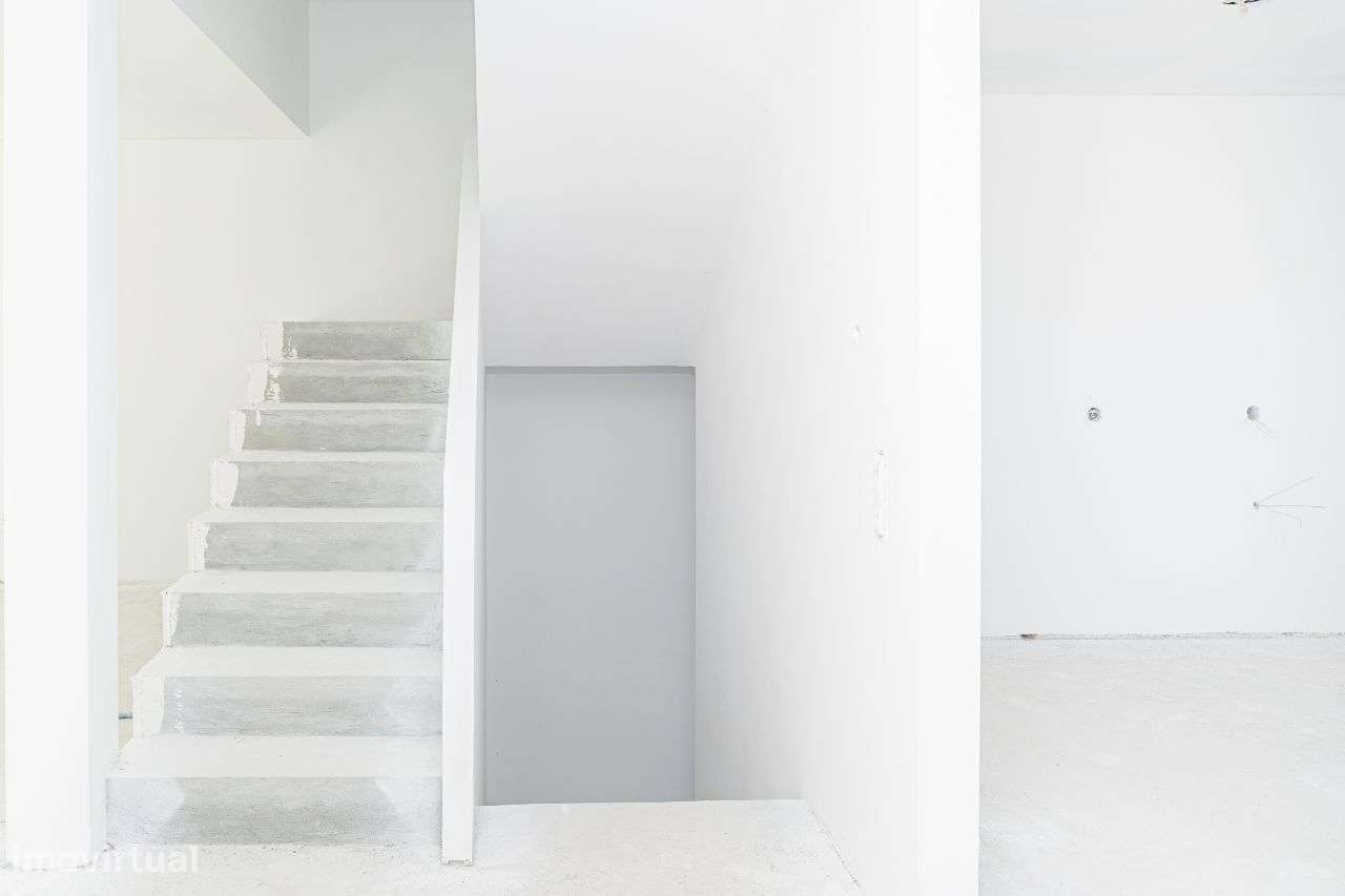 Moradia T3 de Gaveto com Vista Rio — Barcelinhos, Barcelos - Grande imagem: 5/28