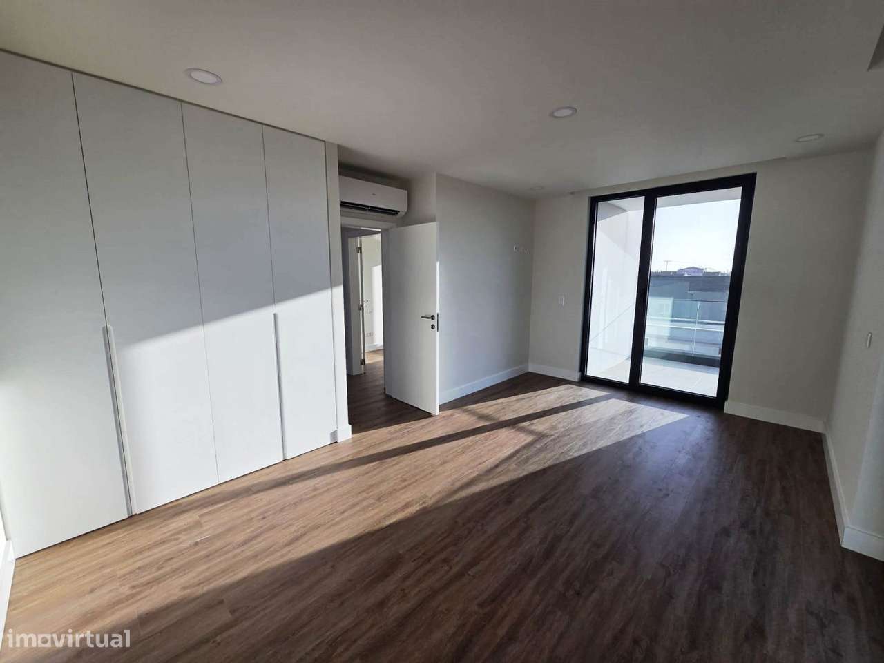 Moradia T4 Nova em Aveiro-11