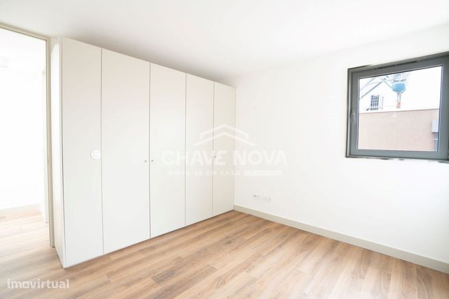 Moradia Geminada T1 C/ Jardim em Bonjardim, Porto-6